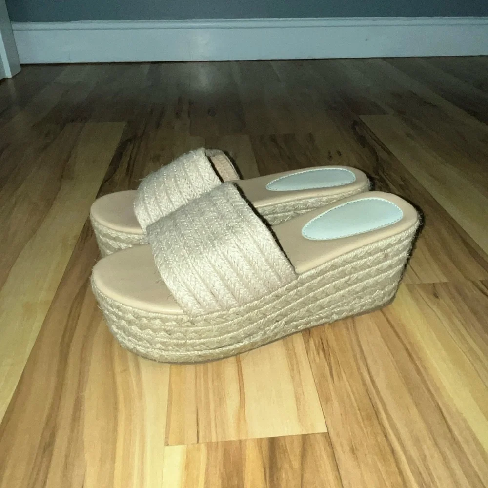 Platform espadrilles - Picture 1 of 2